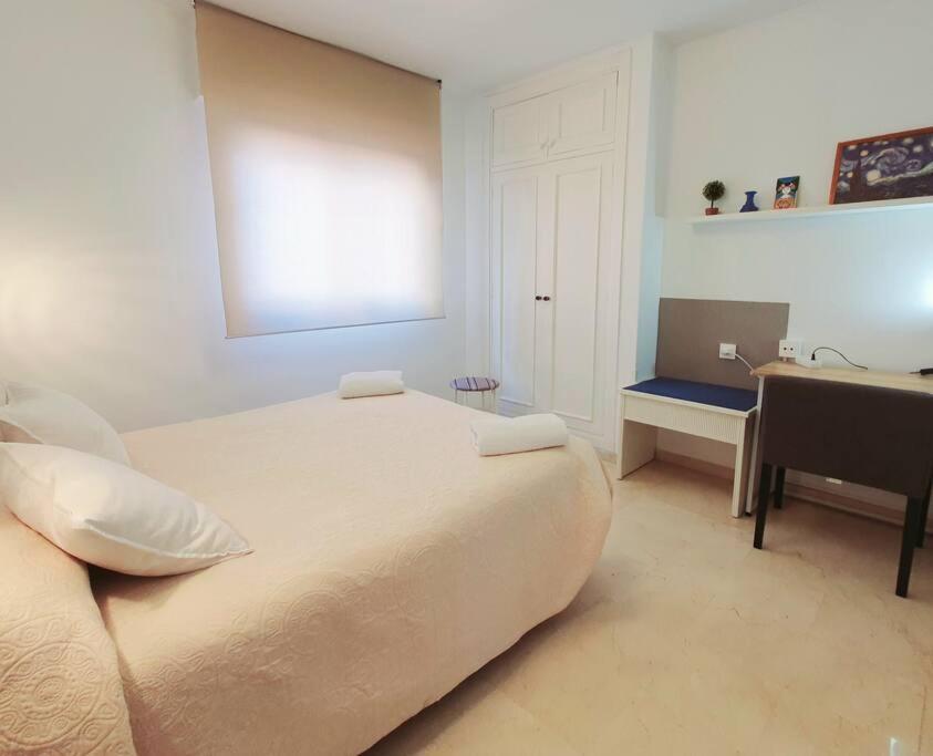 Acogedor Y Centrico Con Parking Apartamento Granada Exterior foto
