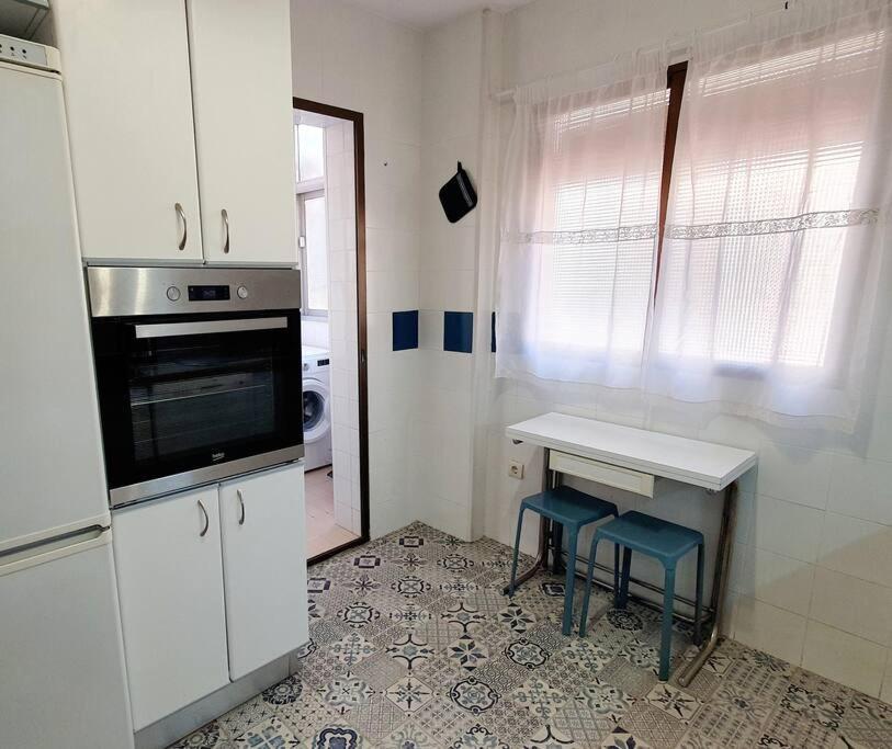Acogedor Y Centrico Con Parking Apartamento Granada Exterior foto