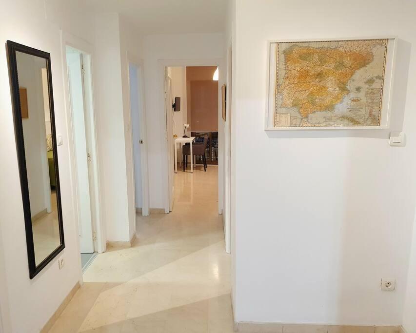 Acogedor Y Centrico Con Parking Apartamento Granada Exterior foto